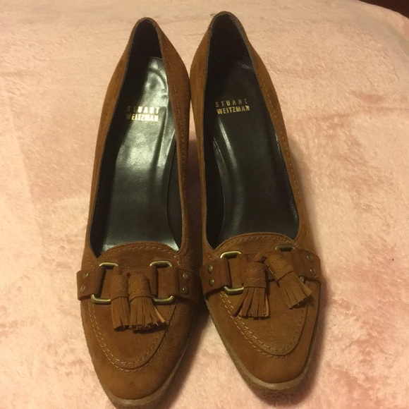 Stuart Weitzman Suede Tassel Gum sole Heels